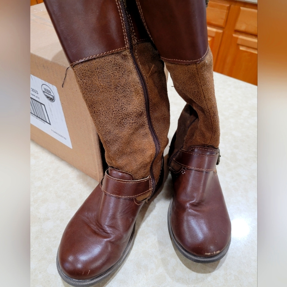 Girls size 12 boots